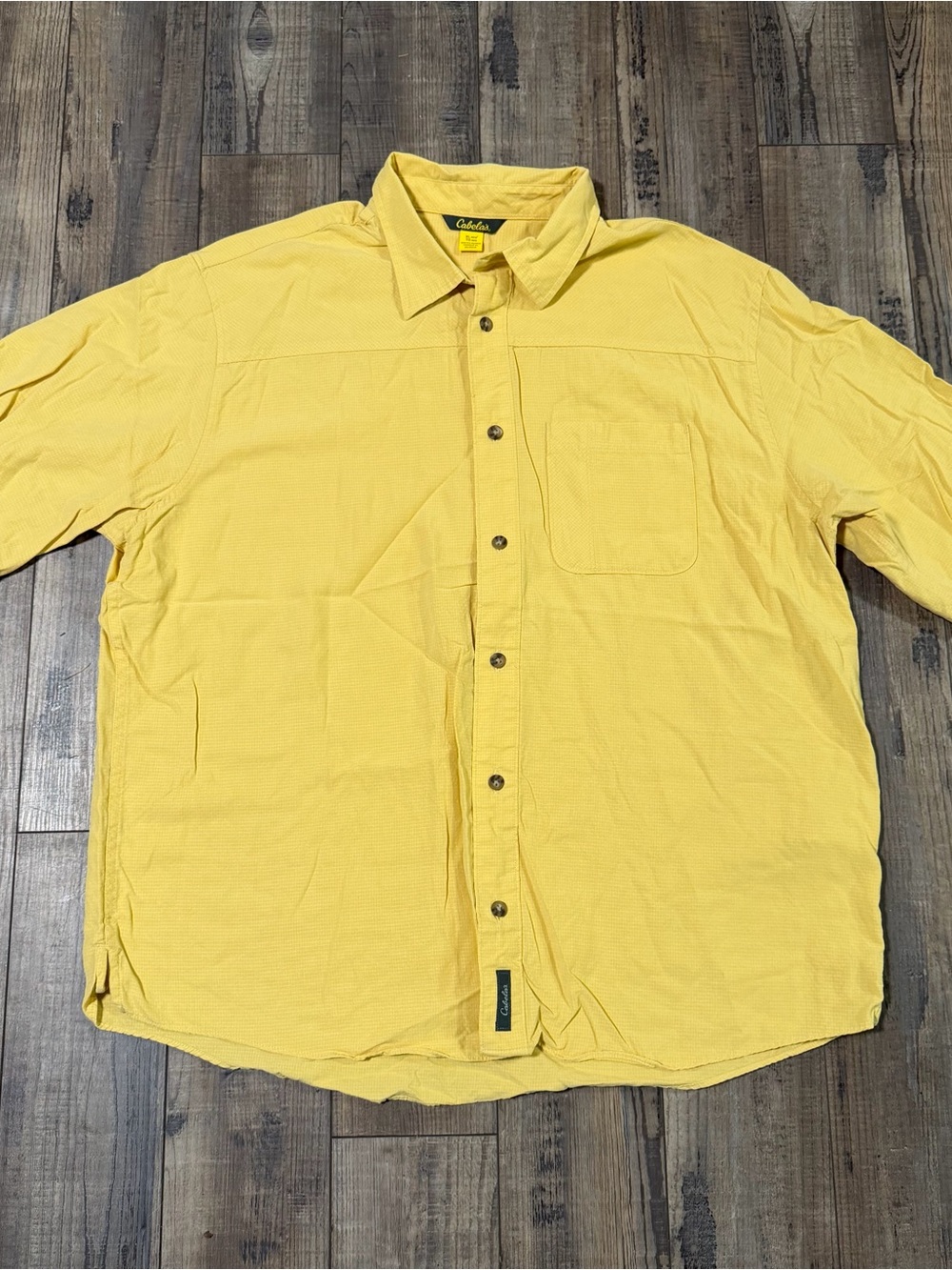 Cabelas Shirt Men XL Short Sleeve Button Yellow Fishing Outdoors Lightweight